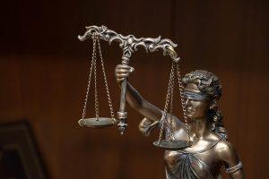 Муж не платит алименты